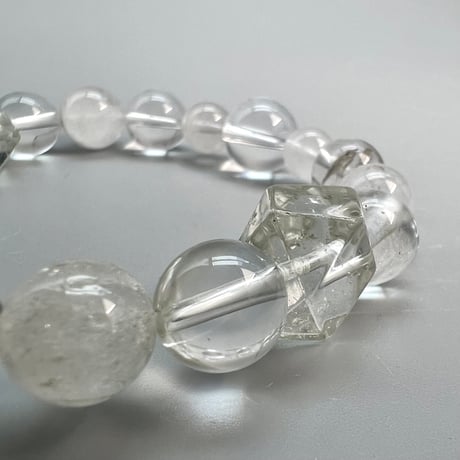 【カイラス産】"手磨き"天然ヒマラヤ水晶デザインブレスレット/Kailash Himalayan Quartz Design Bracelet