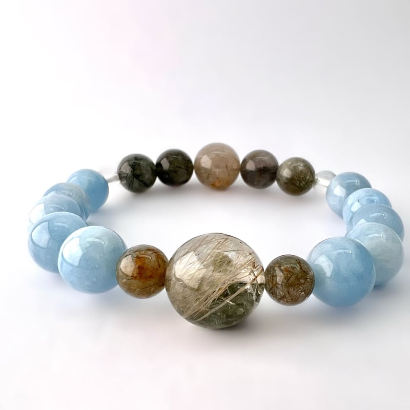 天然アクアマリンガネーシュヒマール産クローライト&アクチノライト