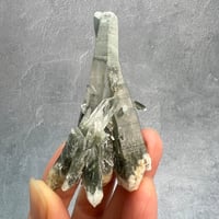 【ガネッシュヒマール産】アクチノライト&クローライトイン天然ヒマラヤ水晶/Ganesh Himal Actinorite&Chloritet in Himalayan Quartz