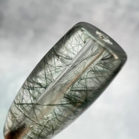 【ガネッシュヒマール産】アクチノライトイン天然ヒマラヤ水晶 樽型ビーズ⑨/Ganesh Himal Actinolite in Himalayan Quartz barrel beads