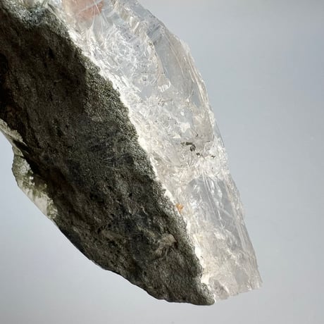 大特価【ガネッシュヒマール産】クローライトイン天然ヒマラヤ水晶⑬/Ganesh Himal Chlorite in Himalayan Quartz