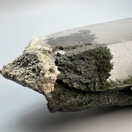 大特価【ガネッシュヒマール産】クローライトイン天然ヒマラヤ水晶❽/Ganesh Himal Chlorite in Himalayan Quartz