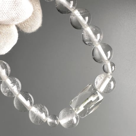 【デザインブレスレット】カイラス産＋アンナプルナ産"手磨き加工"天然ヒマラヤ水晶/Kailash + Annapurna Himalayan Quartz  Design Bracelet