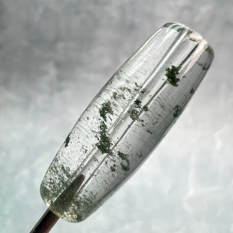 【ガネッシュヒマール産】クローライトイン天然ヒマラヤ水晶 樽型ビーズ⑬/Ganesh Himal Chlorite in Himalayan Quartz barrel beads