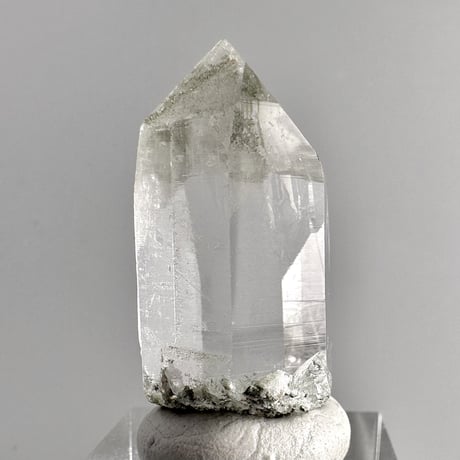【ガネッシュヒマール産】クローライトイン天然ヒマラヤ水晶ミニポイント"CC"/Ganesh Himal Chlorite in Himalayan Quartz Mini Point