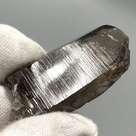 ガウリシャンカール産天然ヒマラヤスモーキークォーツポイント/GauriShankar Himalayan Smoky Quartz