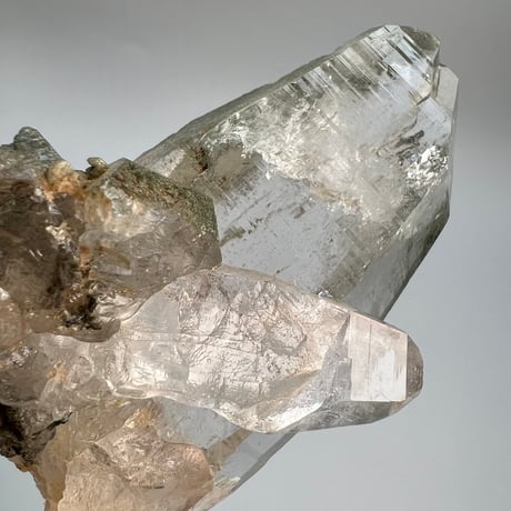 大特価【ガネッシュヒマール産】クローライトイン天然ヒマラヤ水晶/Ganesh Himal Chlorite in Himalayan Quartz