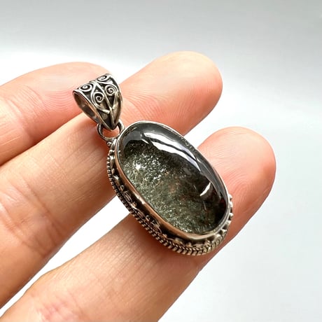 【ガネッシュヒマール産】クローライトイン天然ヒマラヤ水晶×シルバー925ペンダントトップ/Ganesh Himal Himalayan Quartz×Silver925Pendanttop