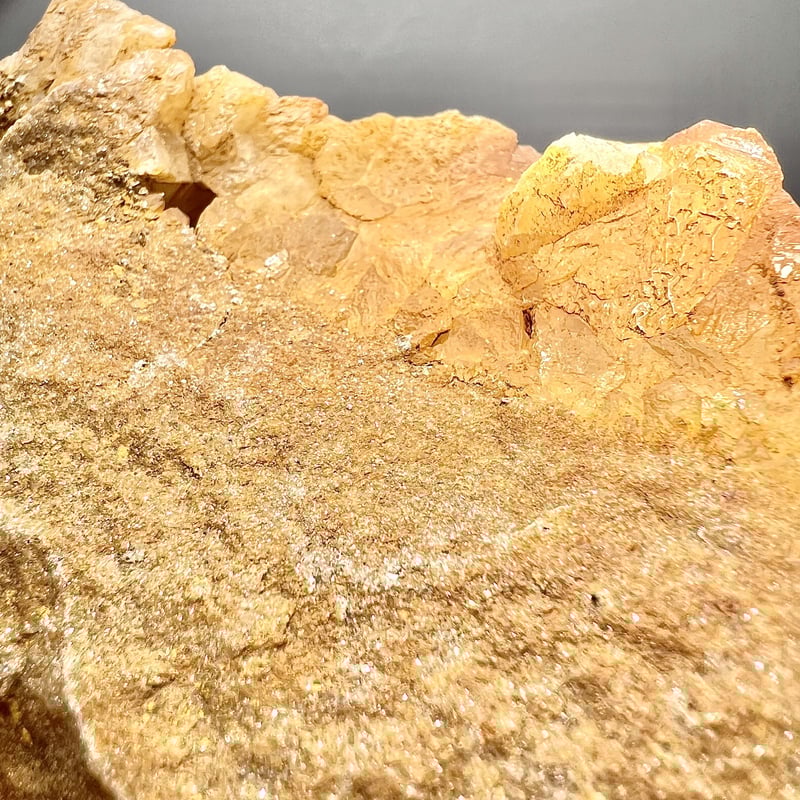 ガネッシュヒマール産】リモナイトインヒマラヤ水晶クラスター/ Ganesh