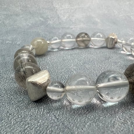 【ガネッシュヒマール産】アクチノライトイン天然ヒマラヤ水晶デザインブレスレット/Ganesh Himal Actinolite in Himalayan Quartz Design Bracelet