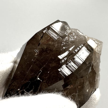 【ガウリシャンカール産】天然ヒマラヤスモーキークォーツポイント/GauriShankar Himalayan Smoky Quartz