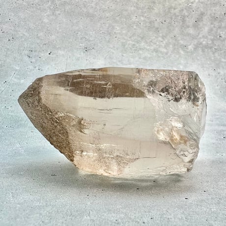【ガウリシャンカール産】天然ヒマラヤスモーキークォーツポイント⑧/GauriShankar Himalayan Smoky Quartz Point