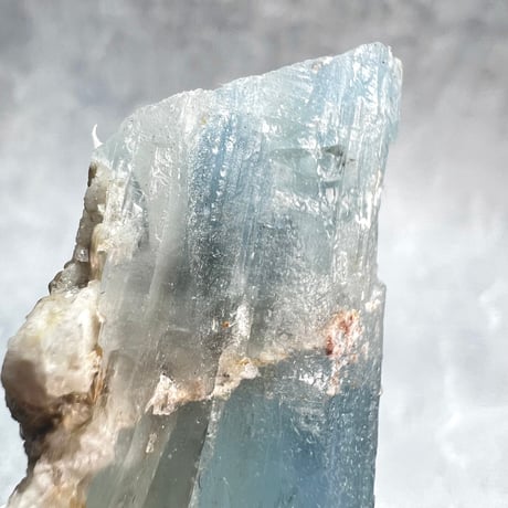 ネパール産【ヒマラヤアクアマリン】原石/Nepal Himalayan Aquamarine