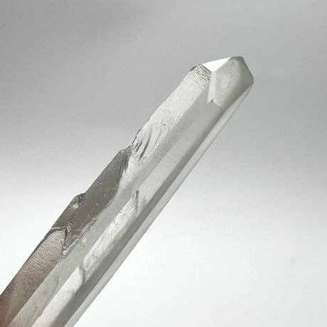 マダガスカル産クローライトインクォーツ/Madagascar Chlorite in Quartz