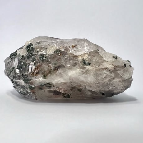 【ガネッシュヒマール産】バイオタイト&フックサイト入り天然ヒマラヤ水晶 /Ganesh Himal Biotite&Fuchsite in Himalayan Quartz