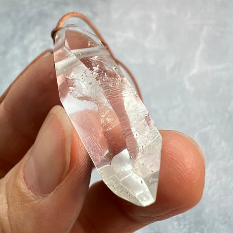 【ガネッシュヒマール産】天然ヒマラヤ水晶ペンダント(ポリッシュ面あり) GaneshHimal Natural Himalayan Quartz Pendant