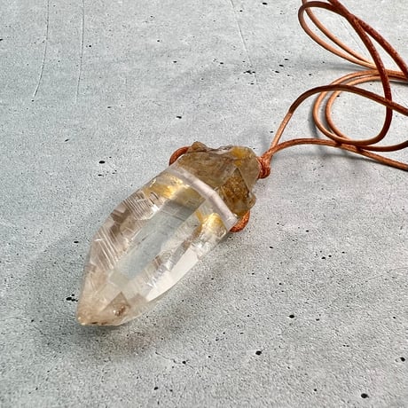 【ガネッシュヒマール産】リモナイトイン天然ヒマラヤ水晶ペンダント/Ganesh Himal Limonite in Natural Pendant
