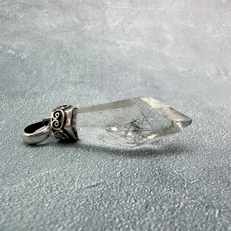 【ガネッシュヒマール産】アクチノライトイン天然ヒマラヤ水晶ペンダントトップ⑤/Ganesh Himal Actinorite in Himalayan Quartz Pendant Top