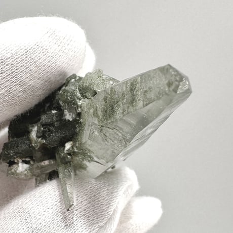 【ガネッシュヒマール産】クローライトイン天然ヒマラヤ水晶ナチュラルポイント3️⃣ Ganesh Himal Chlorite in Himalayan Quartz Natural Point