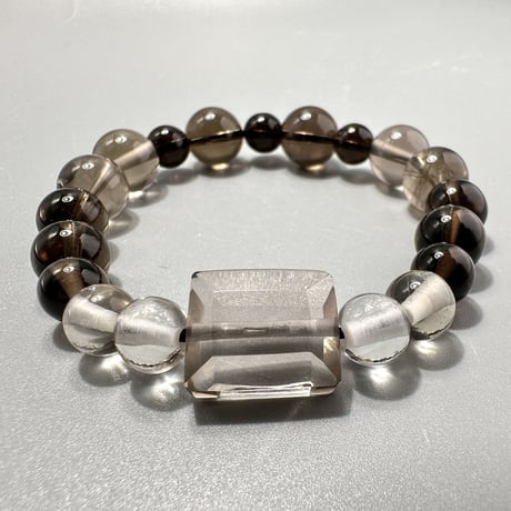ガウリシャンカール産スモーキークォーツデザインブレスレット1️⃣ Gaurishankar Design Bracelet