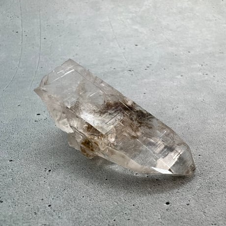 【ガネッシュヒマール産】バイオタイトイン天然ヒマラヤ水晶/Ganesh Himal Biotite in  Himalayan Quartz