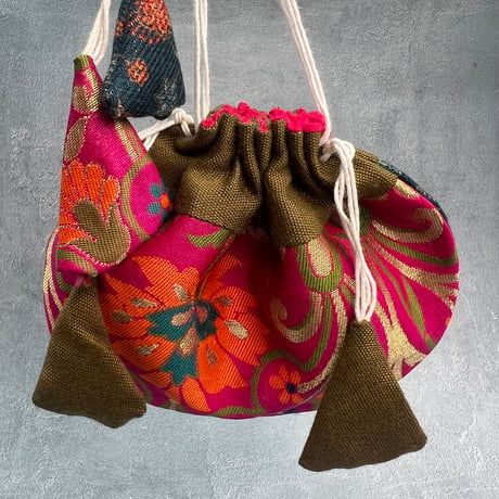 "Thaili" handmade in Nepal🇳🇵C-①〜⑧ "タイリ(巾着袋)"ネパール産ハンドメイド