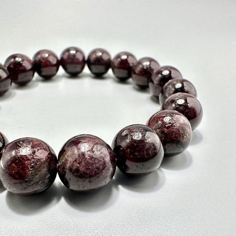 ネパールガーネットブレスレット Nepal Garnet Bracelet