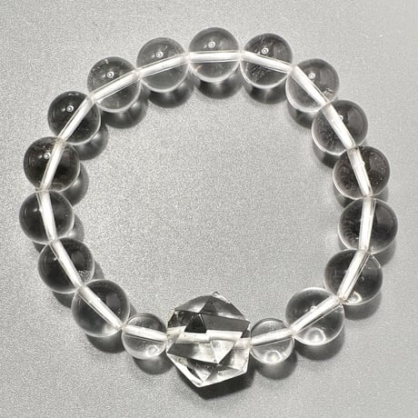 【デザインブレスレット】ガネッシュヒマール産ヒマラヤ水晶"イコサヘドロン" 内径14/GaneshHimal"Icosahedron"