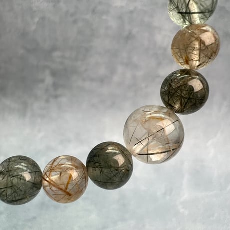 【ガネッシュヒマール産】アクチノライトイン天然ヒマラヤ水晶デザインブレスレット/Ganesh Himal Actinolite in Himalayan Quartz Design Bracelet