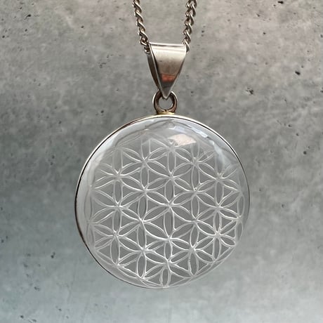 【ガネッシュヒマール産】天然ヒマラヤ水晶 "フラワーオブライフ"ペンダントトップ②-2/Ganesh Himal Himalayan Quartz "Flower of Life"
