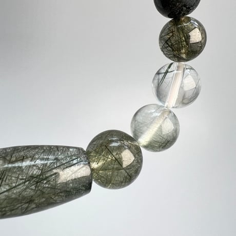 【ガネッシュヒマール産】アクチノライトイン天然ヒマラヤ水晶デザインブレスレット/Ganesh Himal Actinolite in Himalayan Quartz Design Bracelet
