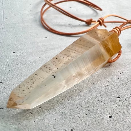 【ガネッシュヒマール産】リモナイトイン天然ヒマラヤ水晶ペンダント/Ganesh Himal Limonite in Natural Pendant