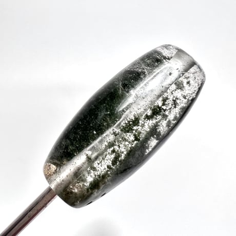 【ガネッシュヒマール産】ガネッシュヒマール産クローライトイン天然ヒマラヤ水晶 樽型ビーズ/Ganesh Himal Chlorite in Himalayan Quartz barrel beads