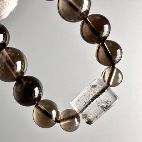 ガネッシュヒマール産ヒマラヤ水晶&ガウリシャンカール産スモーキークォーツデザインブレスレット/GaneshHimal&Gaurishankar Design Bracelet