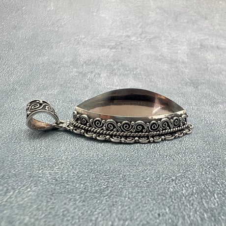 【ガウリシャンカール産】天然ヒマラヤスモーキークォーツ シルバー925ペンダントトップ/GauriShankar Smoky Quartz Silver925 Pendant Top