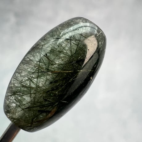 【ガネッシュヒマール産】アクチノライトイン天然ヒマラヤ水晶 樽型ビーズ⑳/Ganesh Himal Actinolite in Himalayan Quartz barrel beads