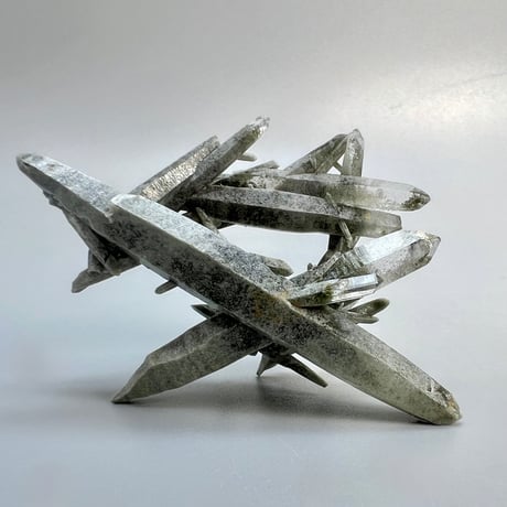 【ガネッシュヒマール産】クローライトインヒマラヤ水晶クラスター/Ganesh Himal  Chlorite in Himalayan Quartz Cluster