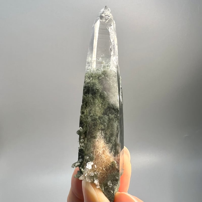 ガネッシュヒマール産】クローライト&アクチノライトイン天然