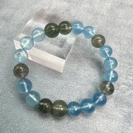 【デザインブレスレット】天然アクアマリン×ガネッシュヒマール産天然ヒマラヤ水晶/Aquamarine×Ganeshhimal Actinorite in Himalayan Quartz