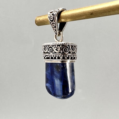 ネパール産ヒマラヤカイヤナイトS/V925ペンダントトップ ⑤ NEPAL Himalayan Kyanite Pendant Top