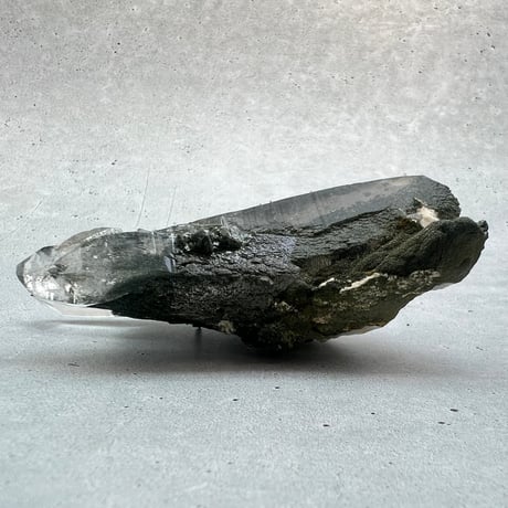 【ガネッシュヒマール産】クローライトイン天然ヒマラヤ水晶 Ganesh Himal Chlorite in Himalayan Quartz