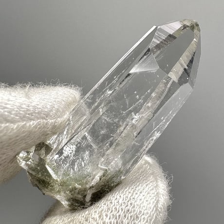 【ガネッシュヒマール産】クローライトイン天然ヒマラヤ水晶ミニポイント/Ganesh Himal Chlorite in Himalayan Quartz Mini Point