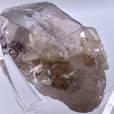 ガウリシャンカール産天然ヒマラヤ”ライト”スモーキークォーツポイント/Gaurishankar Himalayan Quartz Point