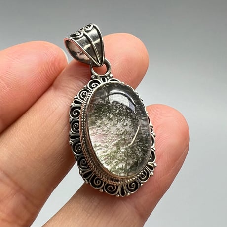 【ガネッシュヒマール産】クローライトイン天然ヒマラヤ水晶×シルバー925ペンダントトップ/Ganesh Himal Himalayan Quartz×Silver925Pendanttop