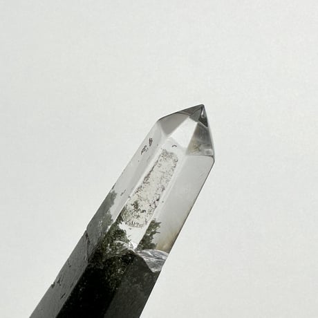 【ガネッシュヒマール産】天然クローライトインヒマラヤ水晶ペンダントトップ/Ganesh Himal Chlorite in Himalayan Quartz Pendant Top