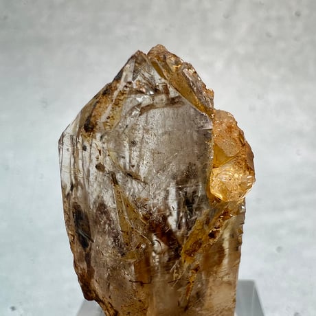 【ガネッシュヒマール産】バイオタイトイン天然ヒマラヤ水晶/Ganesh Himal Biotite in Himalayan Quartz