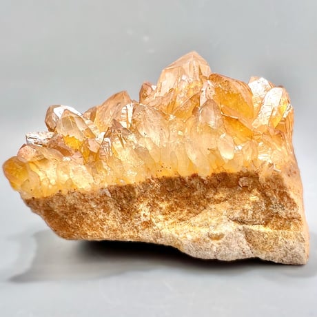 【ガネッシュヒマール産】リモナイトインヒマラヤ水晶クラスター / Ganesh Himal Limonite in Himalayan Quartz Cluster