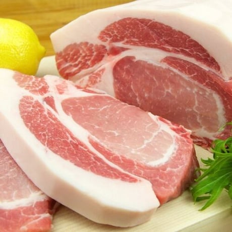 十勝放牧黒豚　ステーキ肉、トンカツ用cut 1.5cm