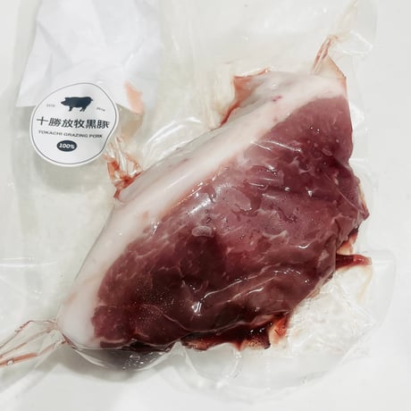 『チャーシューや煮豚、煮込み料理に』黒豚もも肉　500ｇ　使い勝手の良いブロック肉！！