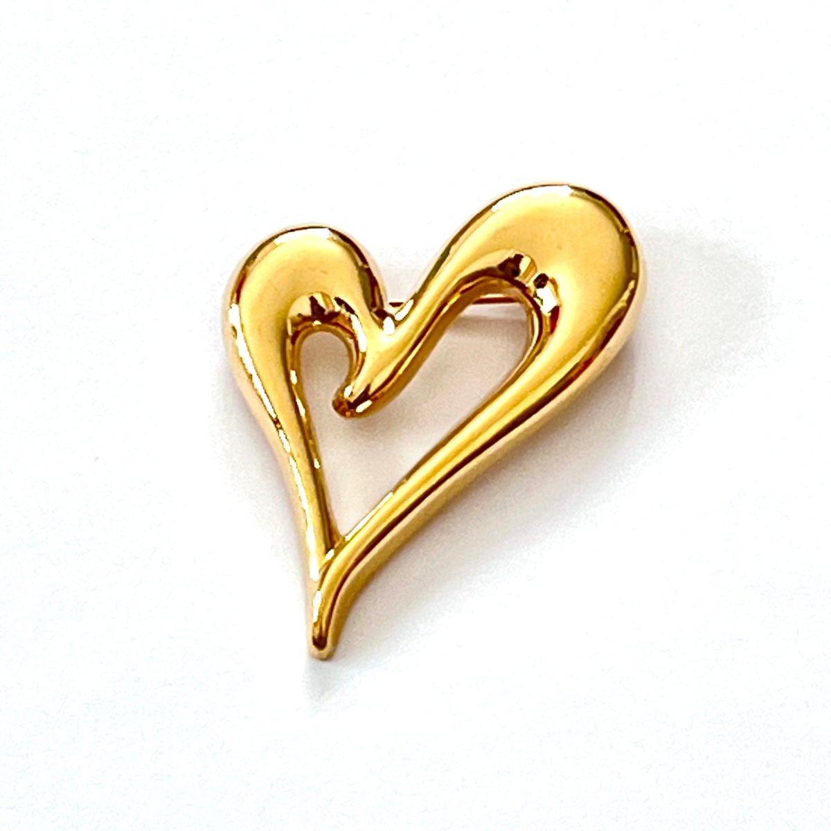 Monet モネ ヴィンテージ ハート形 ブローチ ゴールドトーン | ルゴワ屋